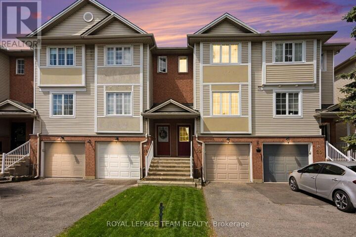 Property Photo:  22 Yorkville Street  ON K2C 4B6 