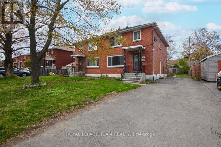 Property Photo:  1104 Apolydor Avenue  ON K1H 8B2 