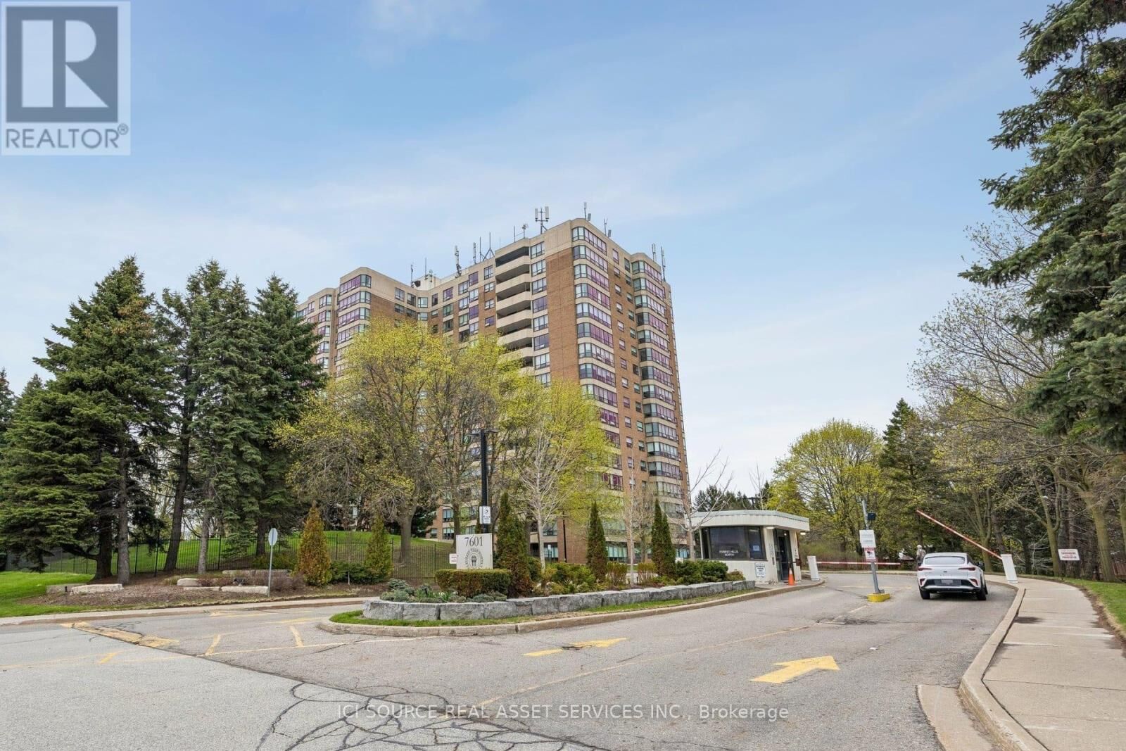 Property Photo:  7601 Bathurst Street 1003  ON L4J 4H5 