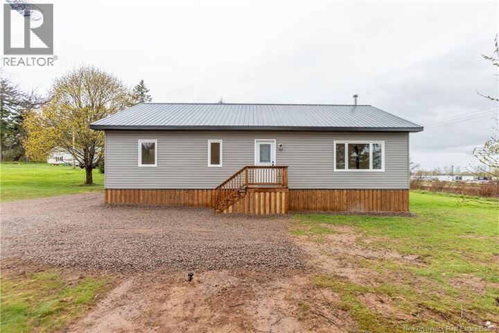 Property Photo:  30 Harris Drive  NB E4L 3X6 