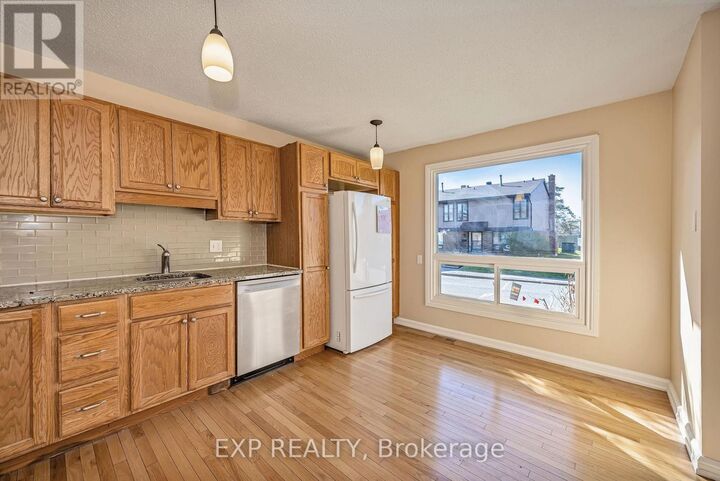 Property Photo:  860 Cahill Drive West 111  ON K1V 9K5 