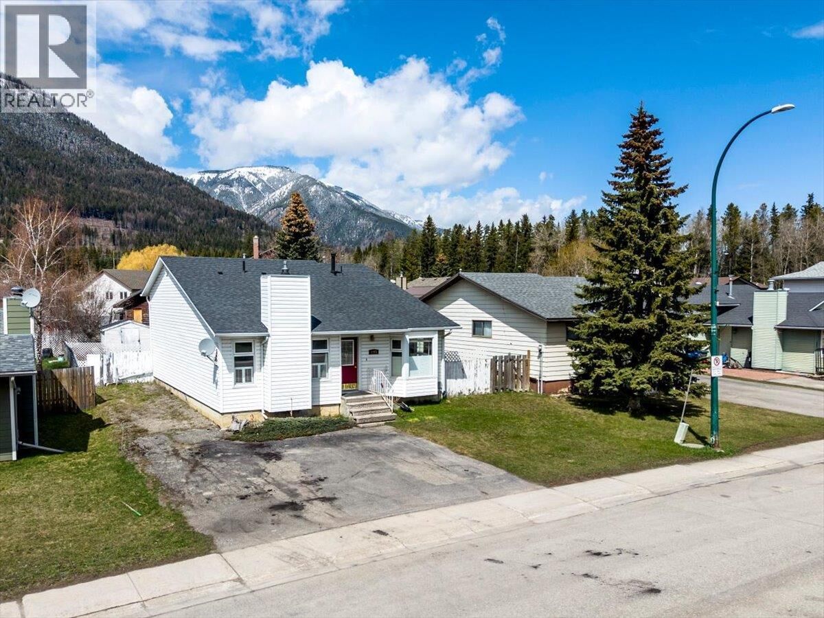 Property Photo:  1285 Ponderosa Drive  BC V0B 2G0 