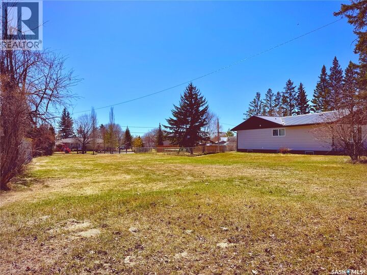 Property Photo:  129 1st Avenue  SK S0A 0M0 