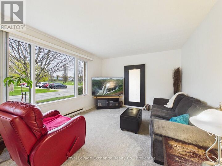 Property Photo:  751 Walsh Street  ON N2Z 1R2 
