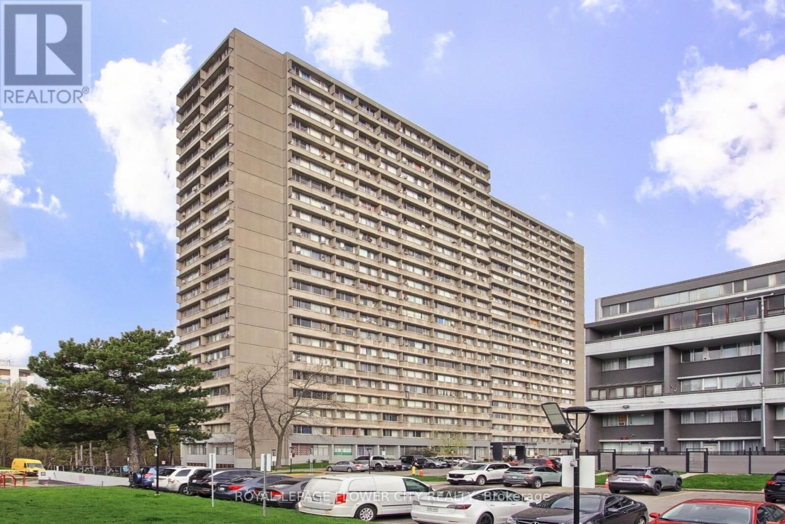 Property Photo:  10 Sunny Glen Way 909  ON M3C 2Z3 