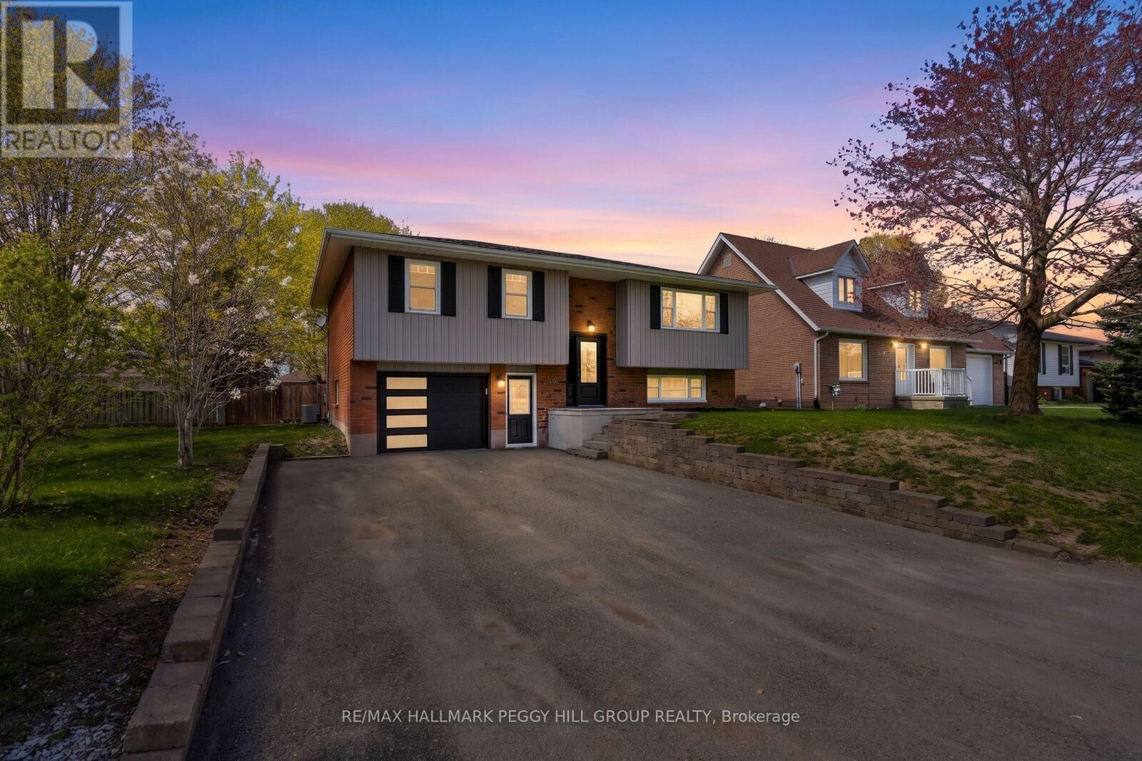 Property Photo:  16 Glenview Avenue  ON L0L 1P0 