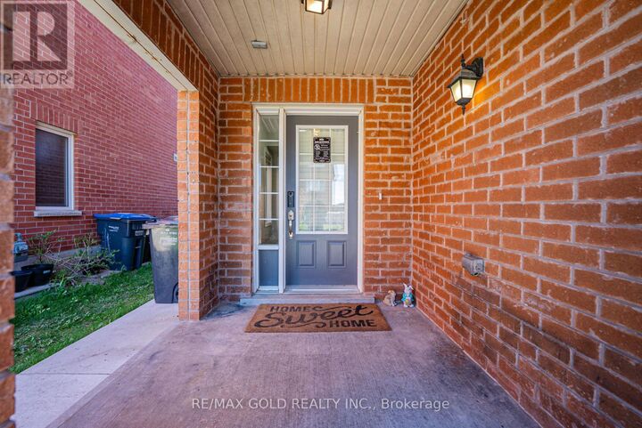 Property Photo:  45 Ariel Road  ON L7A 3Z2 