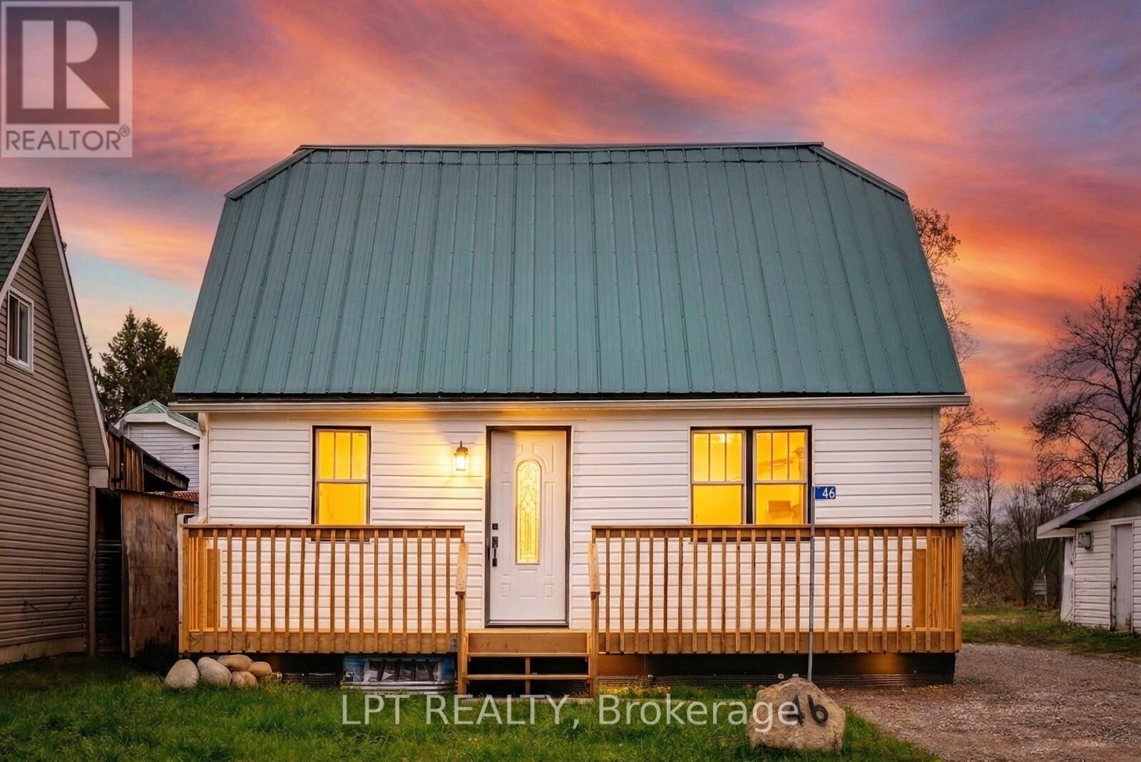 Property Photo:  46 Young Street  ON K0L 2S0 