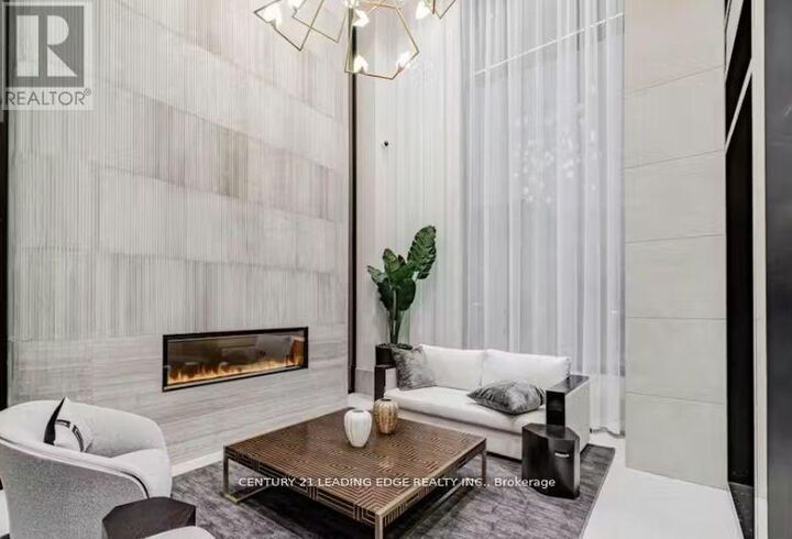 Property Photo:  2020 Bathurst Street 1006  ON M5P 0A6 