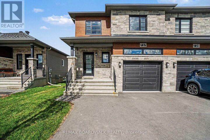 Property Photo:  737 Azure Street  ON K4R 0E6 