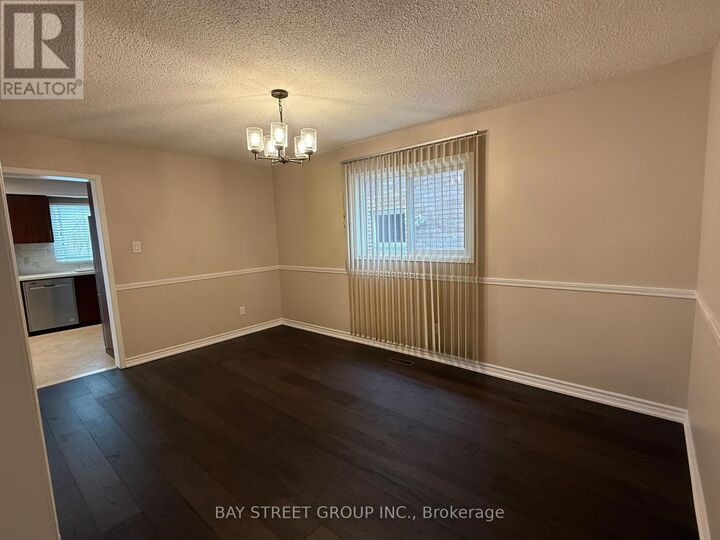 Property Photo:  4497 Longmoor Road Room 1  ON L5M 4H6 