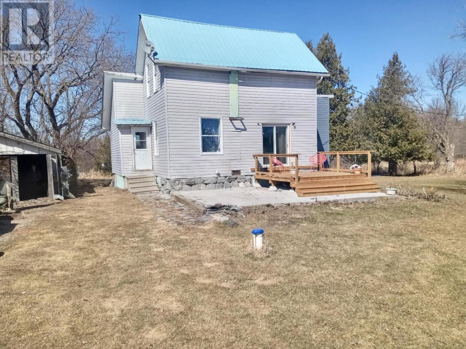 Photo de la propriété:  32 Martin Ave  ON P0W 1C0 
