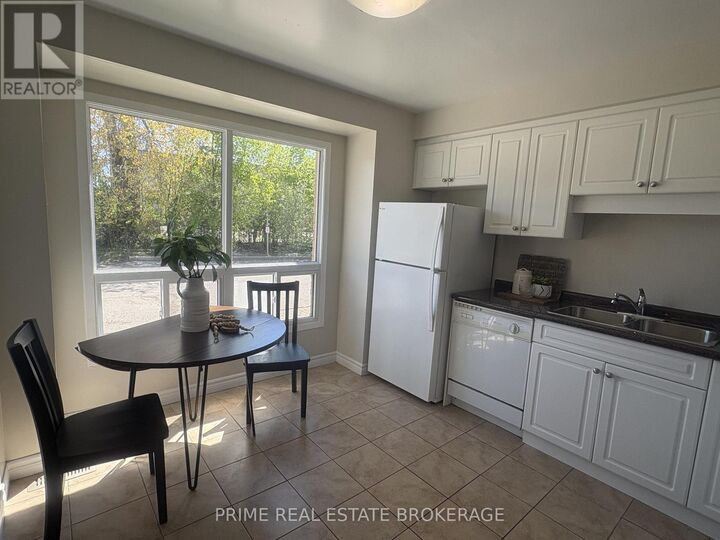 Property Photo:  35 Waterman Avenue 58  ON N6C 5T8 