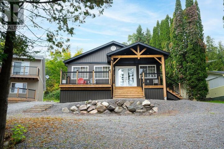 286 Harmony Beach Rd — photo 1