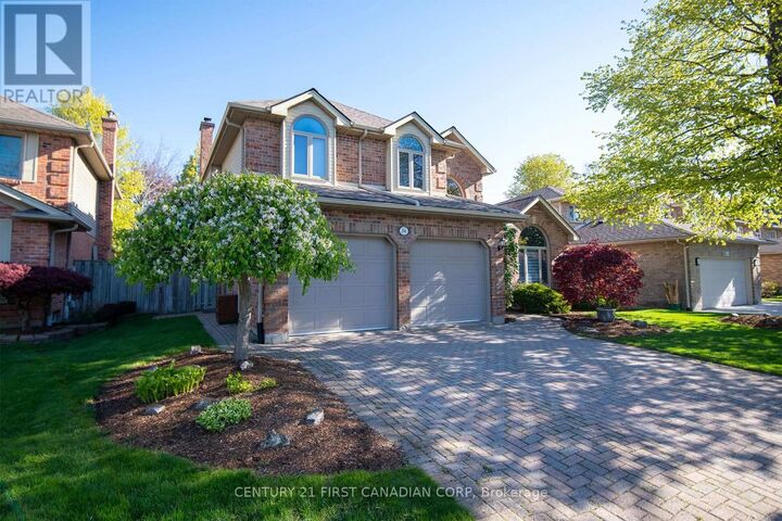Property Photo: 244 Ensign Crescent ON N6S 4V3