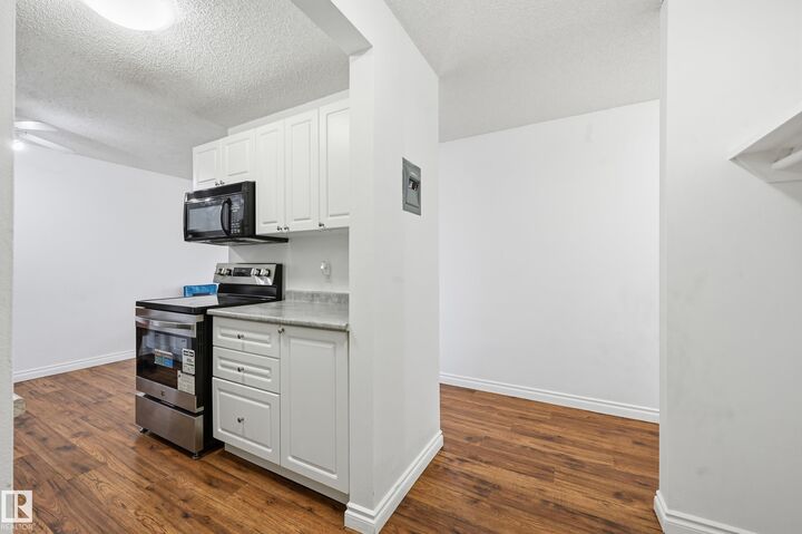 Property Photo:  10811 115 Street NW 305  AB T5H 3L2 