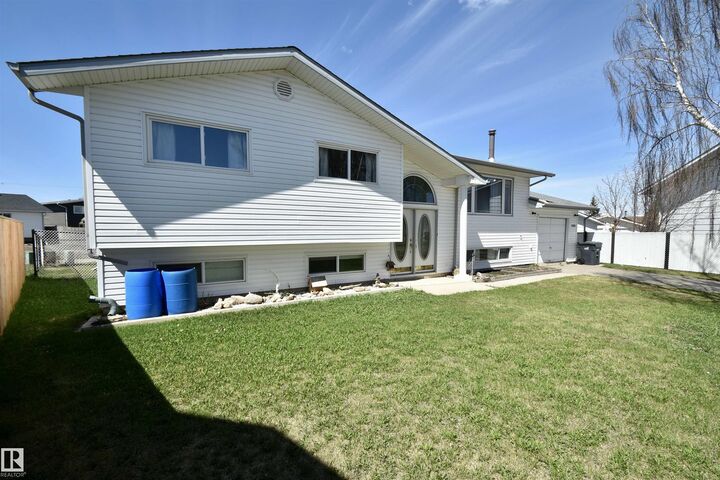 Property Photo: 4126A 47 Avenue AB T0A 3A2