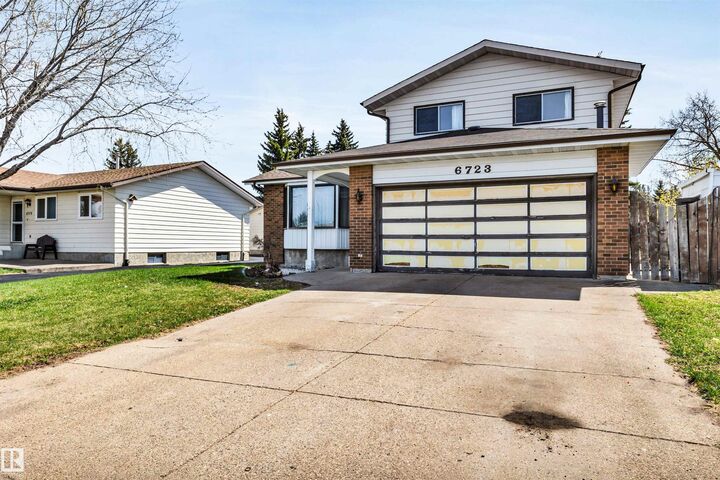 Property Photo: 6723 39 Avenue NW AB T6K 2N6