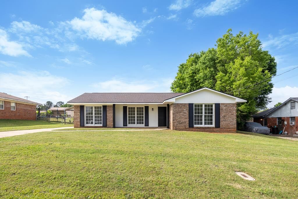 Property Photo:  1315 Fletcher Drive  AL 36867 