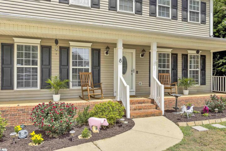 Property Photo:  8 Longspur Court  SC 29680 