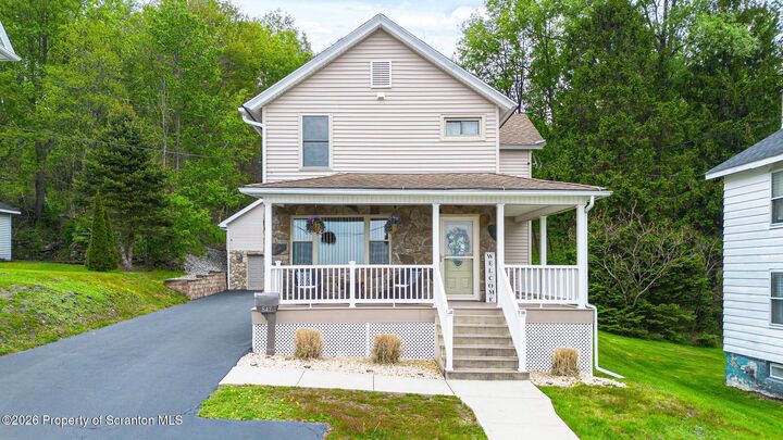 Property Photo:  847 Hill Street  PA 18403 