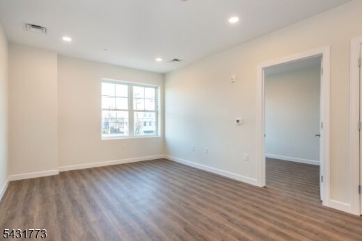 Property Photo:  515 Union Blvd 28  NJ 07512 