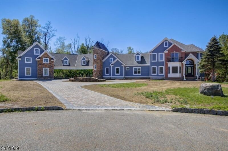 Property Photo: 15 Spring Hunter Ct NJ 07821