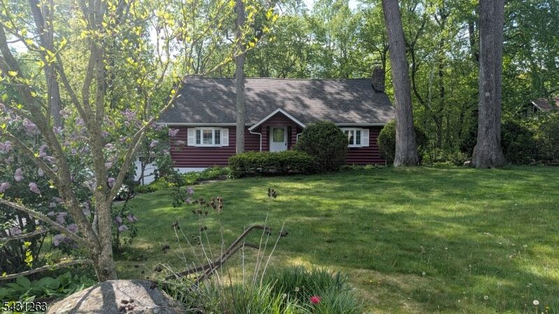 Property Photo:  31 Cascade Way  NJ 07405 