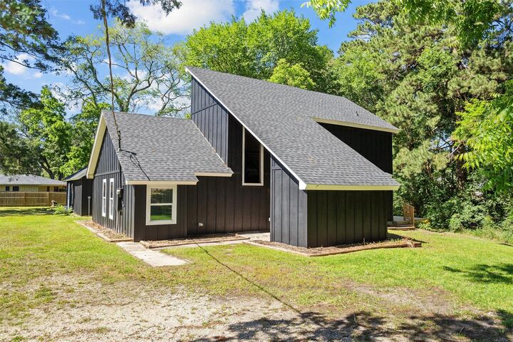Property Photo:  2105 Paul Avenue  TX 75901 