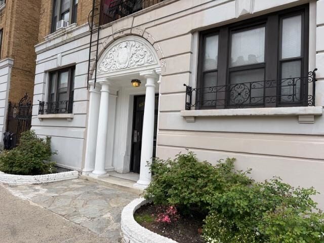 Property Photo:  2672 Kennedy Blvd 503  NJ 07306 