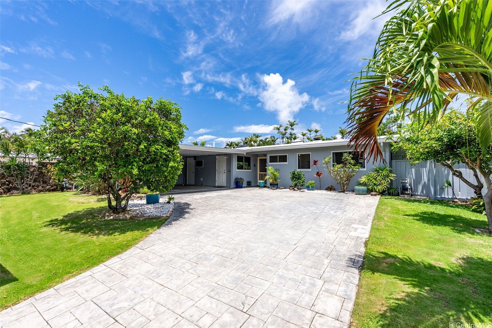 Property Photo:  533 Iana Street  HI 96734 