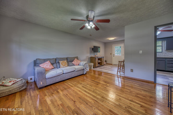 Property Photo:  7604 Hawthorne Drive  TN 37919 
