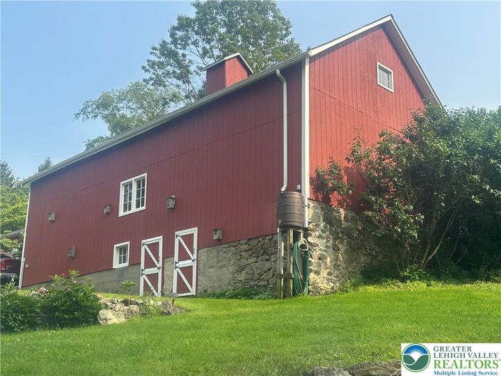 Property Photo:  180 Gaffney Hill Road  PA 18042 