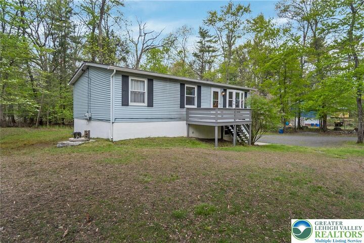 Property Photo:  1456 Brislin Road  PA 18360 