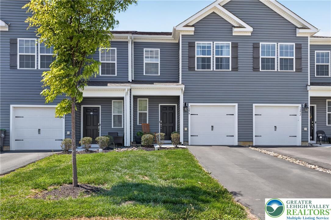 Property Photo:  1274 Martin Street  PA 18031 
