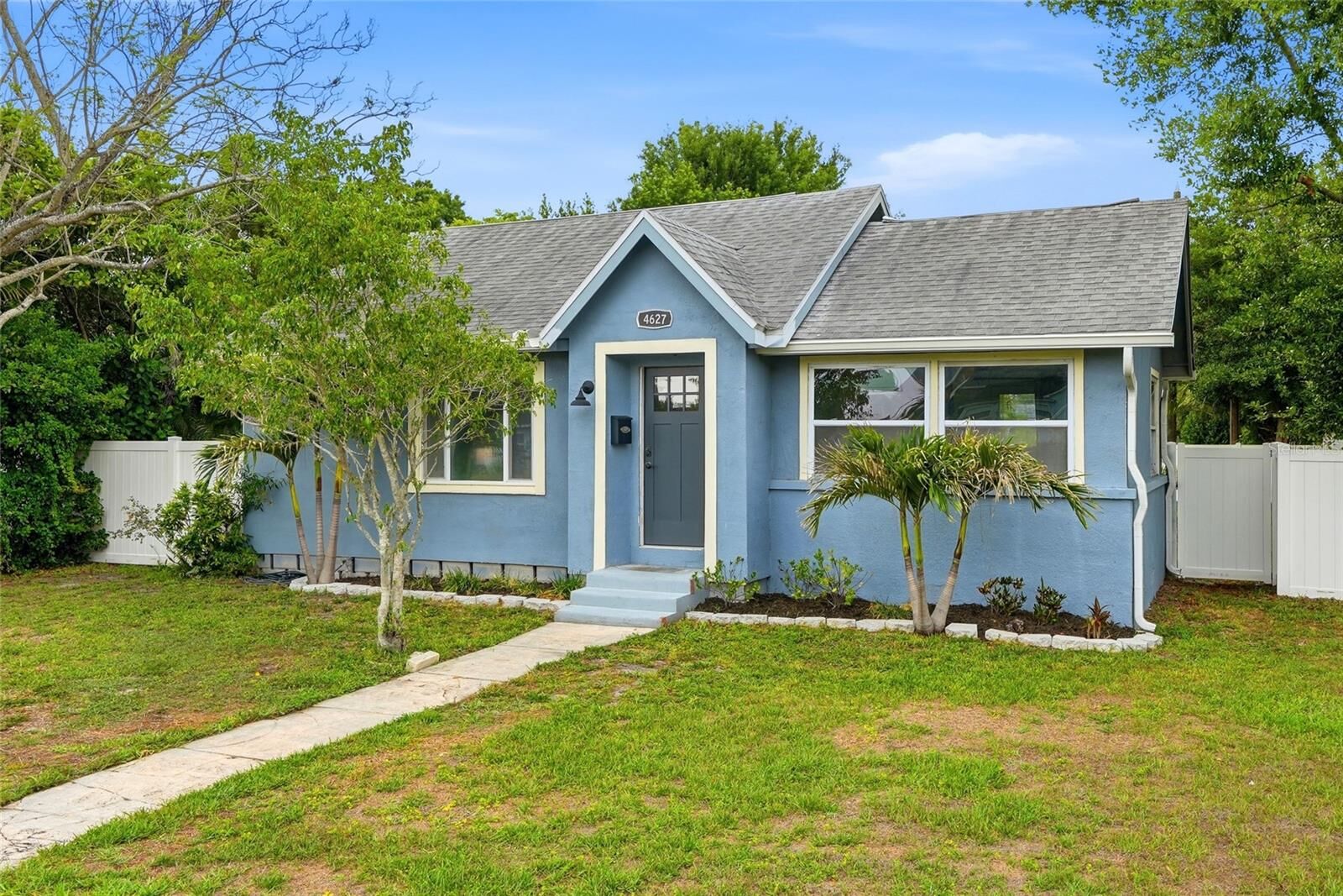 Property Photo:  4627 1st Avenue N  FL 33713 