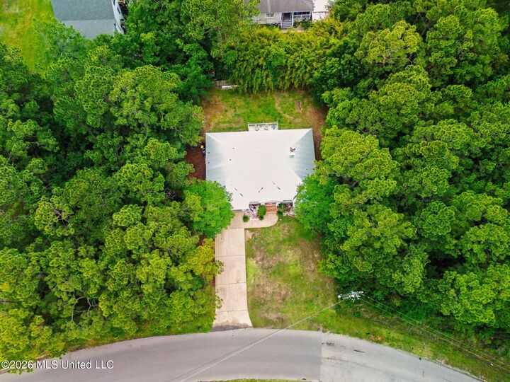 Property Photo:  515 Royal Oak Drive  MS 39571 