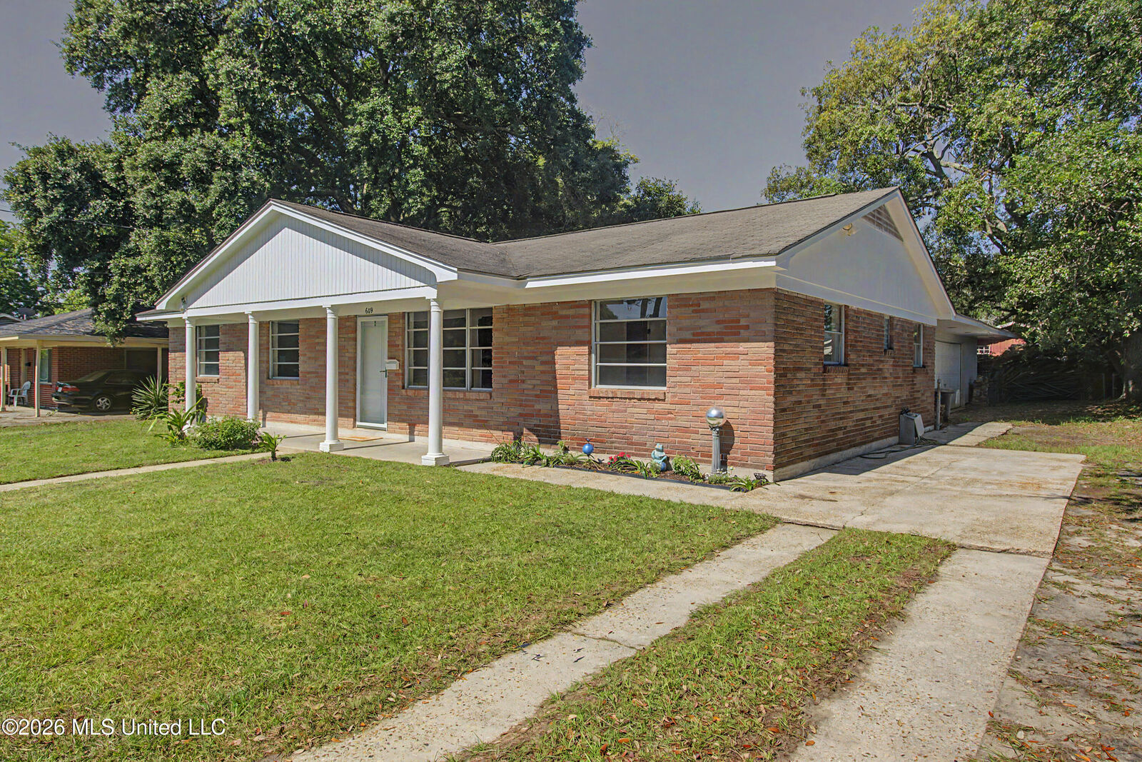 Property Photo:  609 Anniston Avenue  MS 39507 