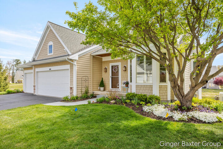 Property Photo: 12519 Retreat Drive MI 49417