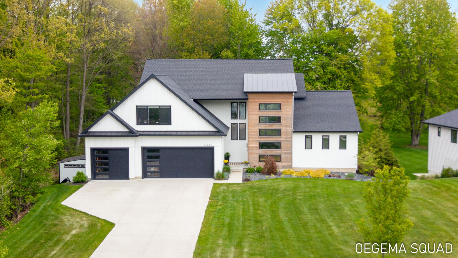 Property Photo:  5391 Eagle Pass Drive  MI 49426 
