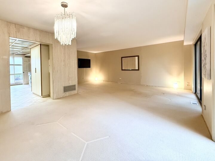 Property Photo: 1864 Mission Hills Lane IL 60062