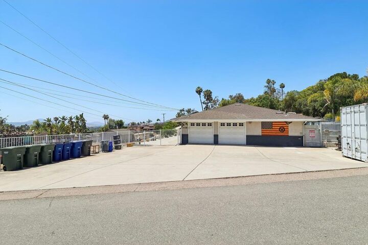Property Photo:  2318 Orchard Avenue  CA 92019 