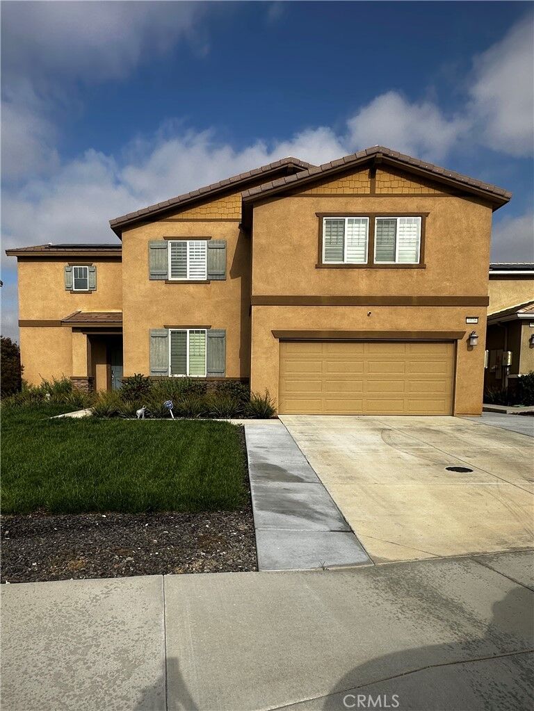 Property Photo:  1016 Hazel Ct  CA 92320 