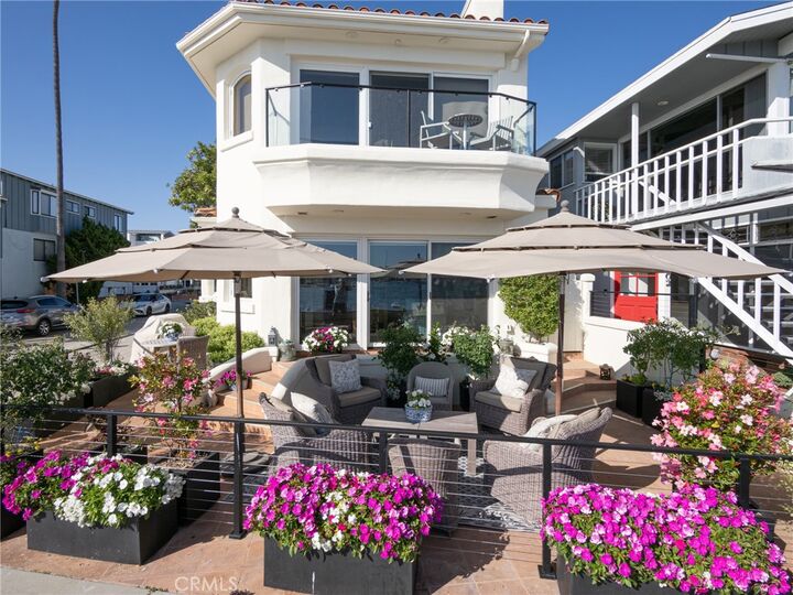 Property Photo:  300 S Bay Front  CA 92662 