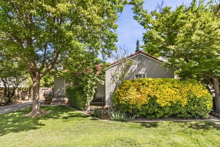 Property Photo:  25 Northwood Drive  CA 95695 