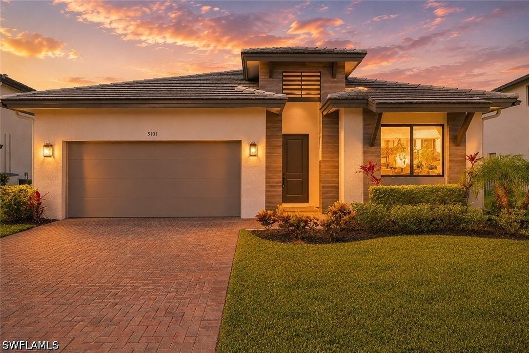 Property Photo: 5101 Gambero Way FL 34142