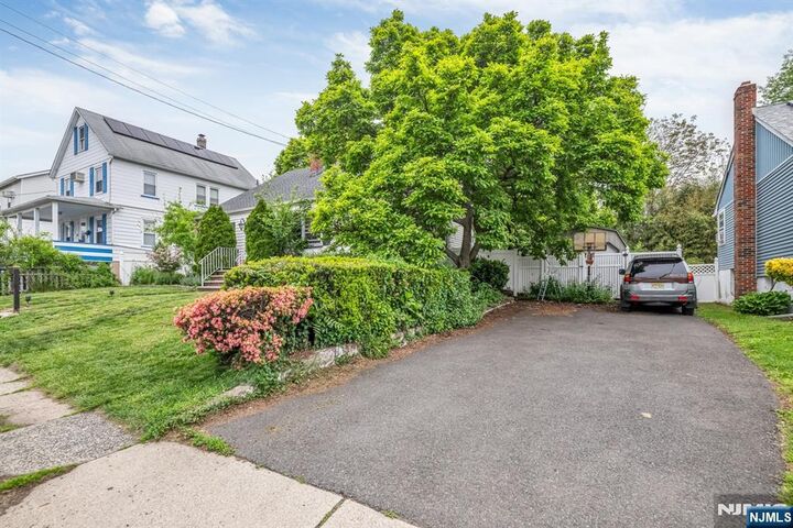 Property Photo:  151 Washington Street  NJ 07644 