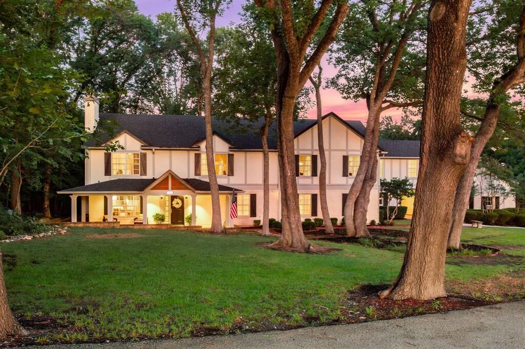 Property Photo: 1041 Timber Lane TX 75069