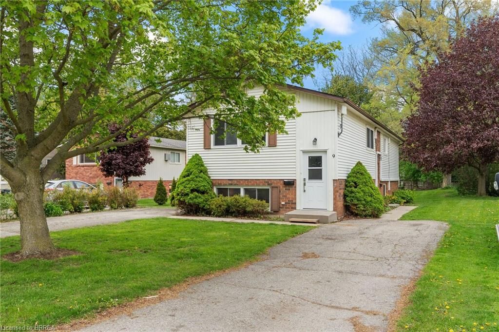Property Photo:  9 Cherry Street  ON N3Y 1B3 