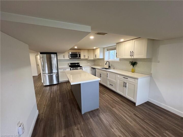 Property Photo:  176 Queensdale Avenue E Lower  ON L9A 1K3 